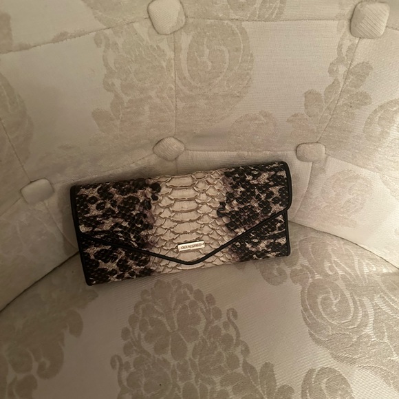 Brahmin black and white snake skin pattern wallet - Picture 1 of 3